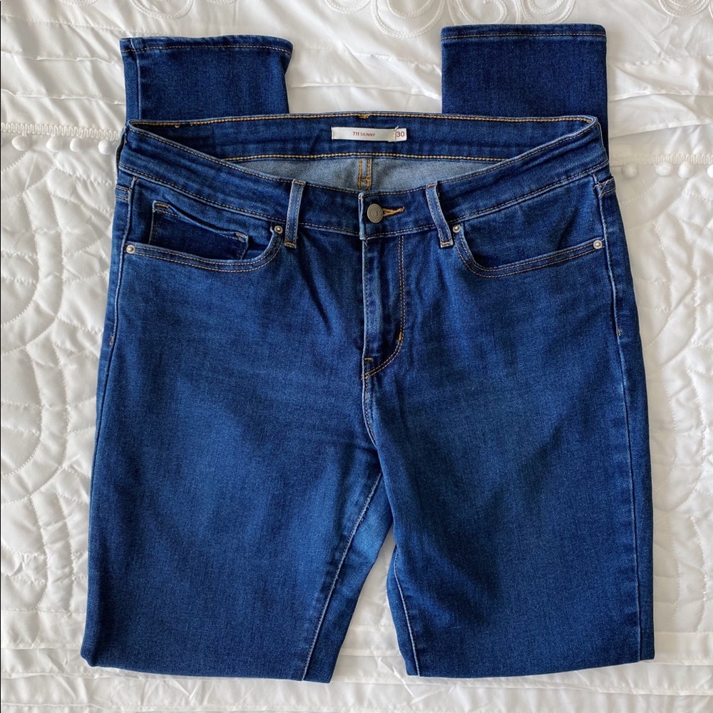 Levi’s 711 Skinny Jeans